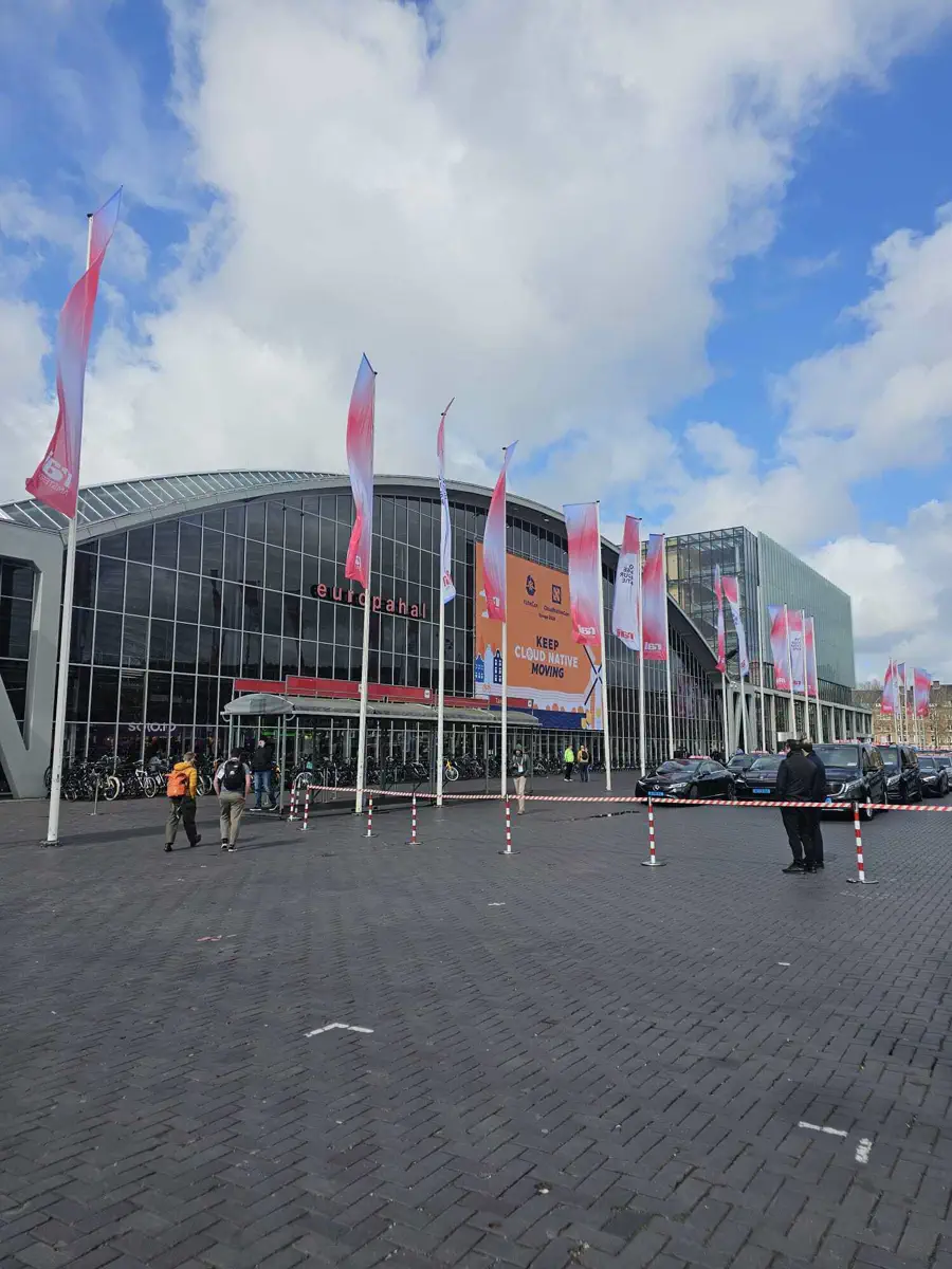 Entrén till Amsterdam RAI under KubeCon + CloudNativeCon Europe 2026.